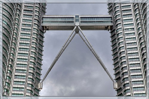 Petronas Malaysia Salah Satu Menara Tertinggi Di Dunia