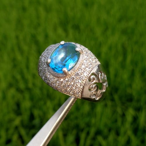 Cincin Mustika Blue Topaz Lulus Tes Bersertifikat