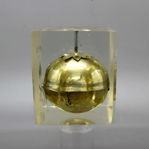 Apel Jin Emas - Pusaka Dunia