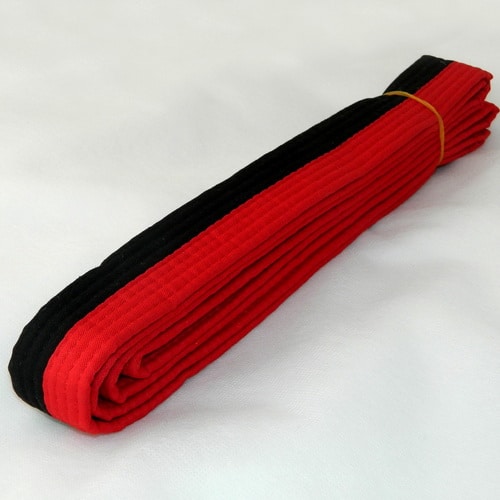 Sabuk Beladiri Warna Hitam Merah