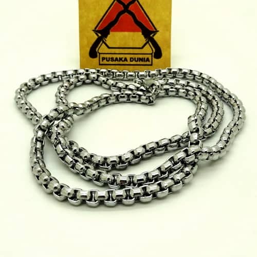 kalung rantai titanium persegi pusaka dunia kalung rantai titanium persegi pusaka dunia
