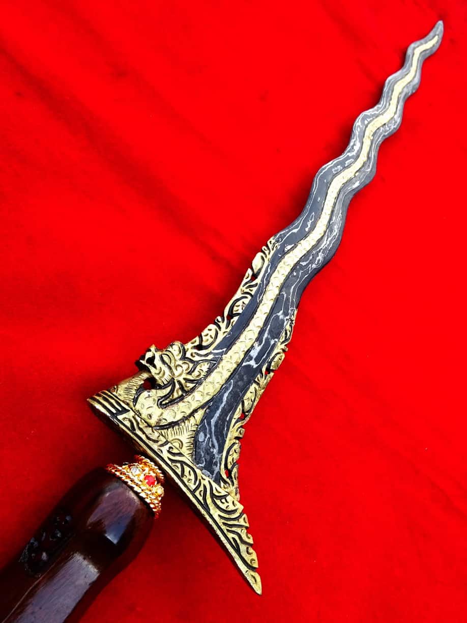 Keris Naga Raja Emas - Pusaka Dunia