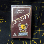Rokok Jadul Aroma Kretek Escott