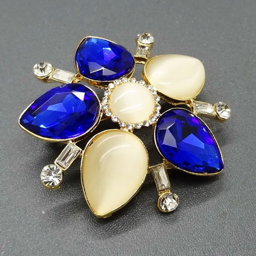 Bros Safir Biru Mata Kucing Pusaka Dunia bros safir biru mata kucing pusaka dunia