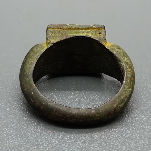 Cincin Kuno 1000 Khodam Majapahit - Pusaka Dunia