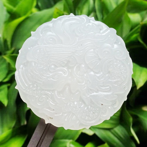 Liontin Giok Putih Shio Naga Burung Api